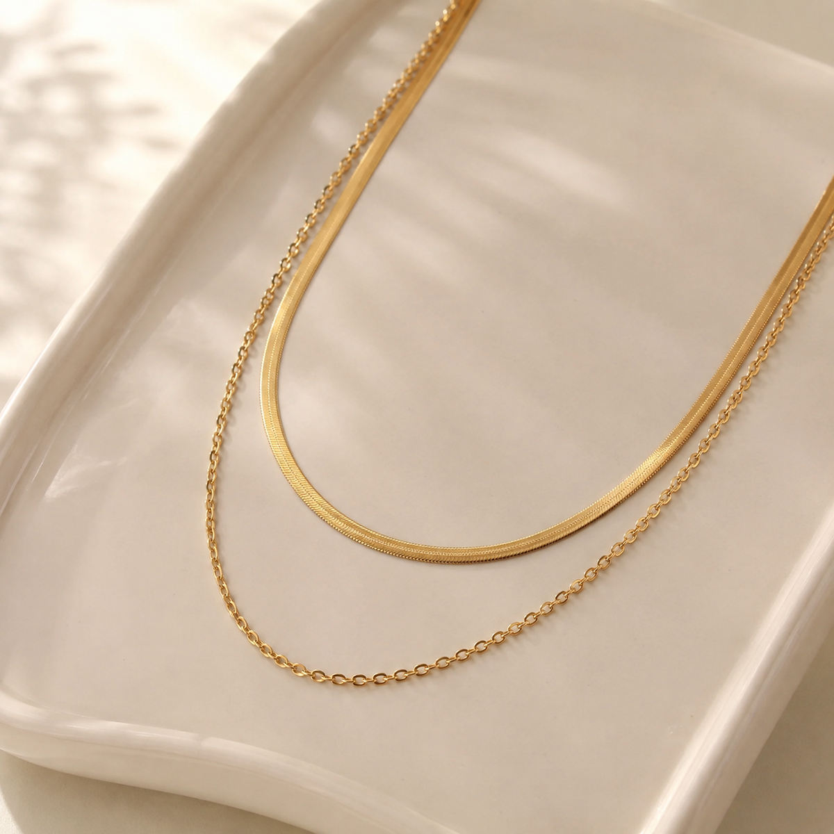Layered Thin Choker with Wave Necklace