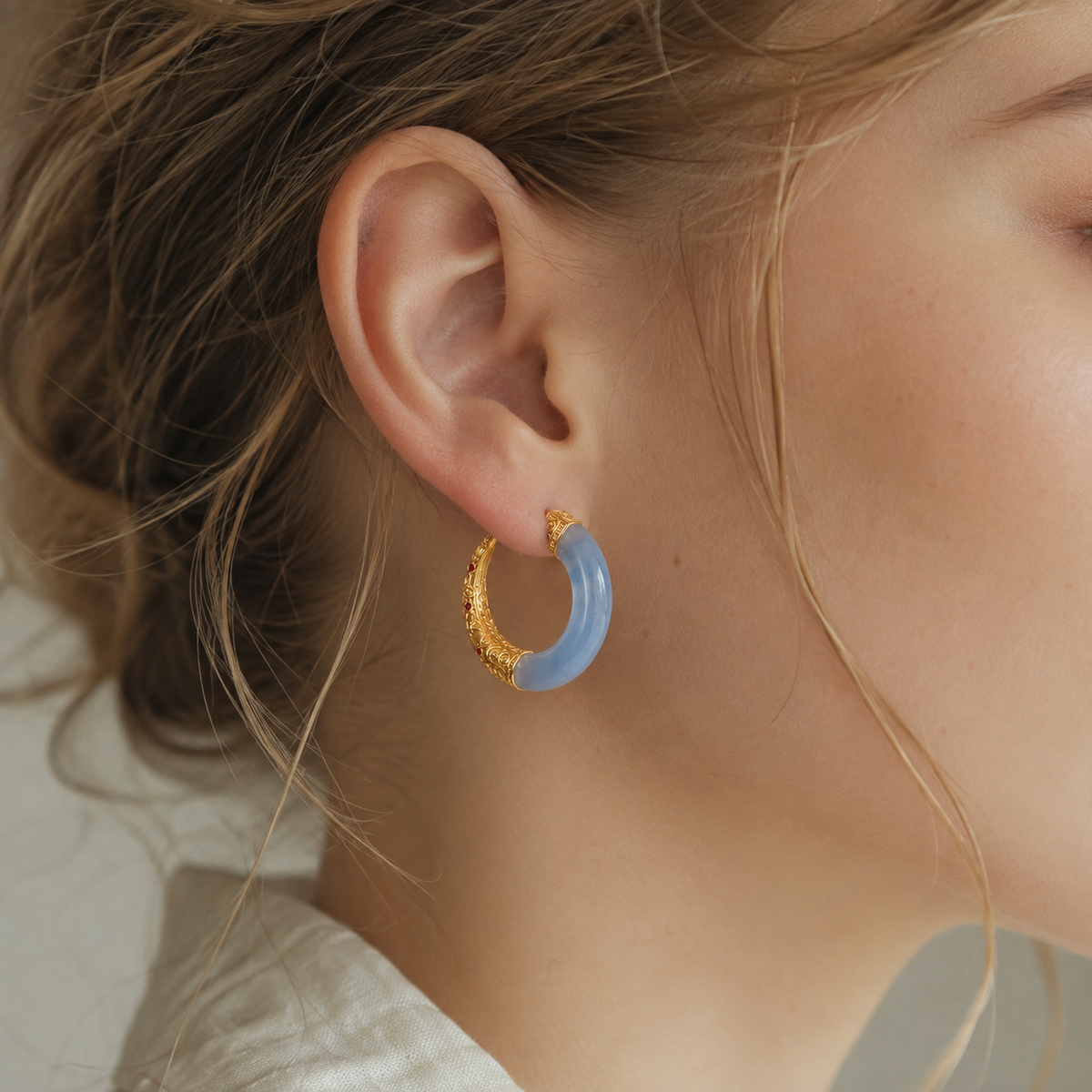 Hollow U-Shape Hoop Earrings