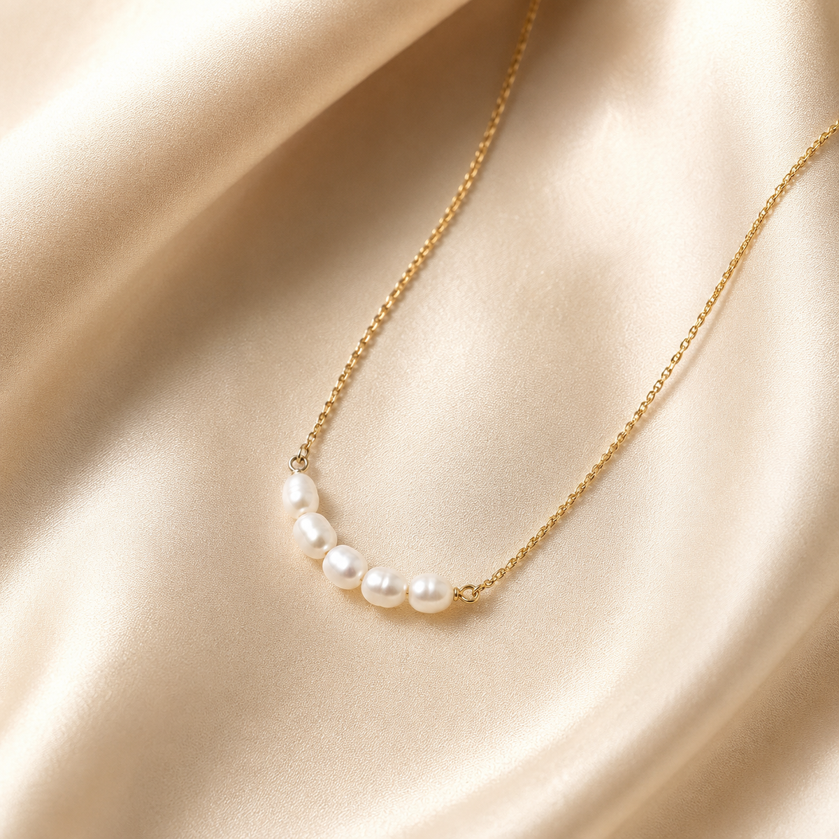 Five Pearl Choker Necklace