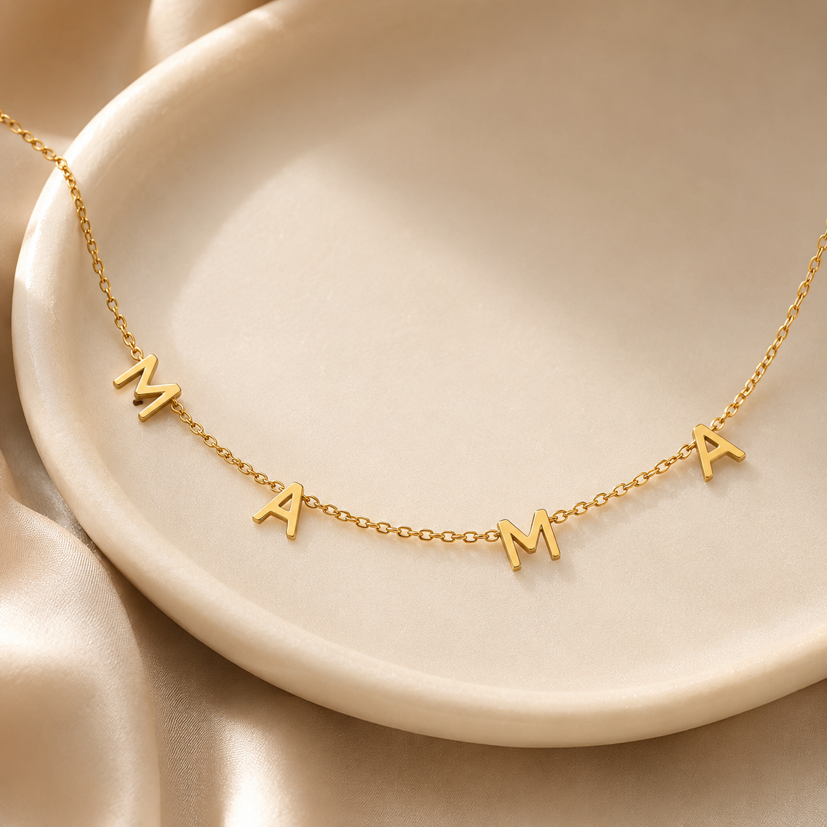 Simple MAMA Letter Necklace