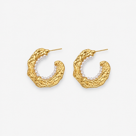 Minimal Pearl Dangle Earrings